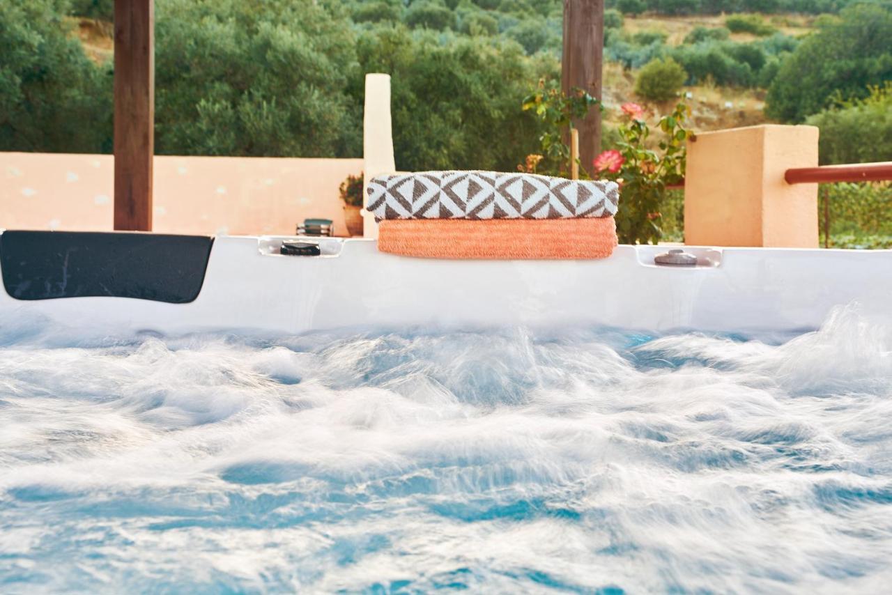 Mouri Villa Mourion  Buitenkant foto