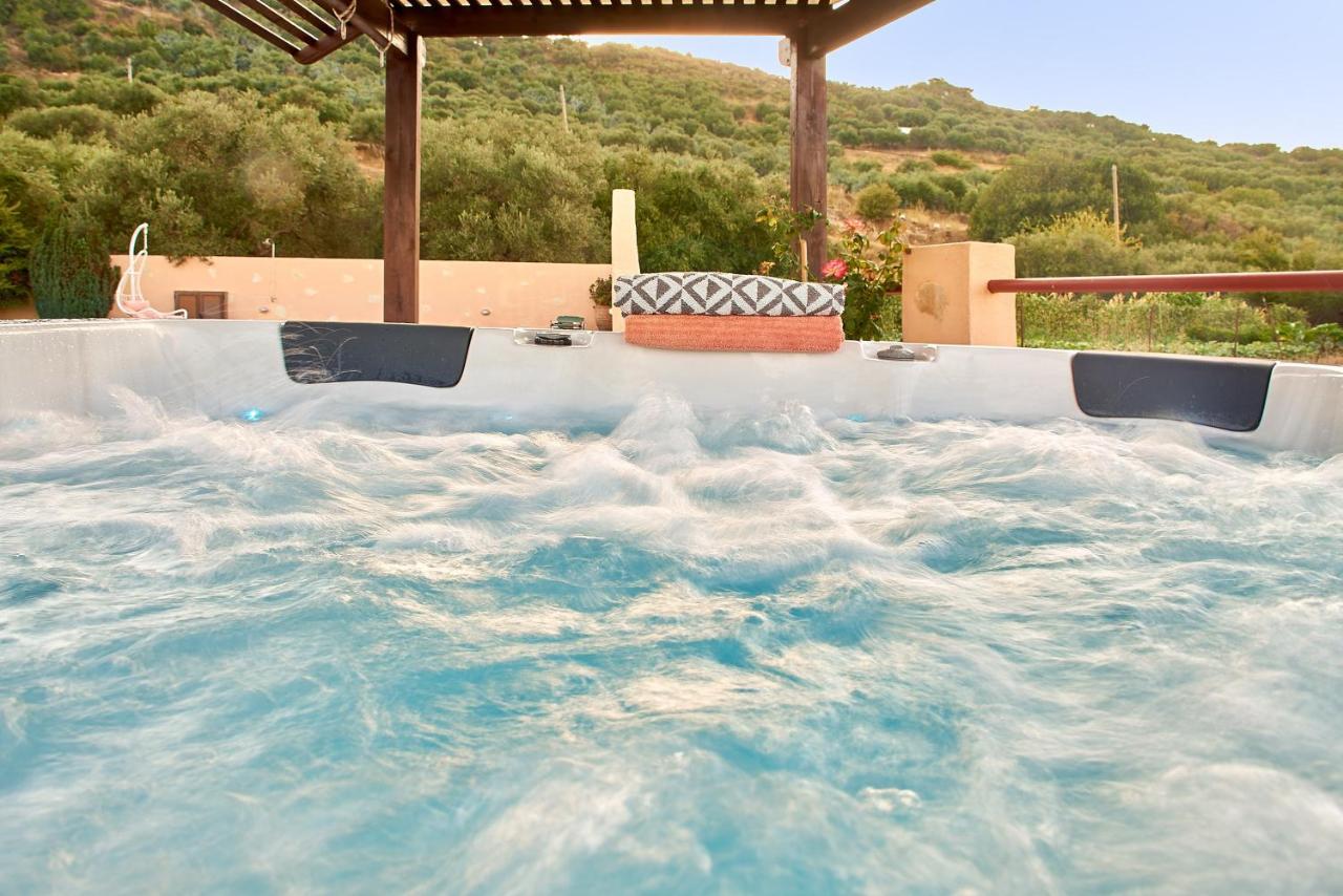 Mouri Villa Mourion  Buitenkant foto