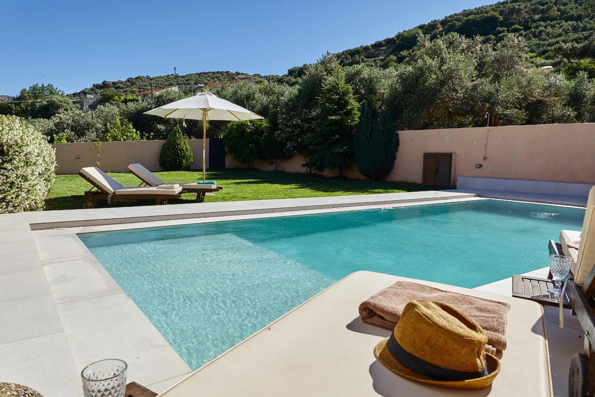 Mouri Villa Mourion  Buitenkant foto