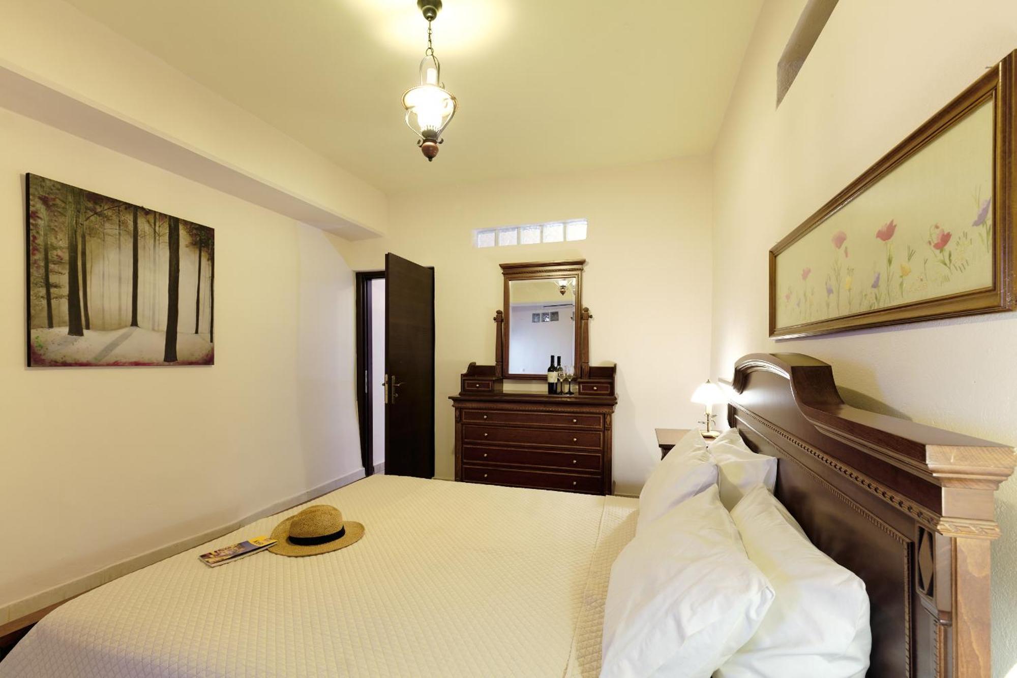 Mouri Villa Mourion  Buitenkant foto