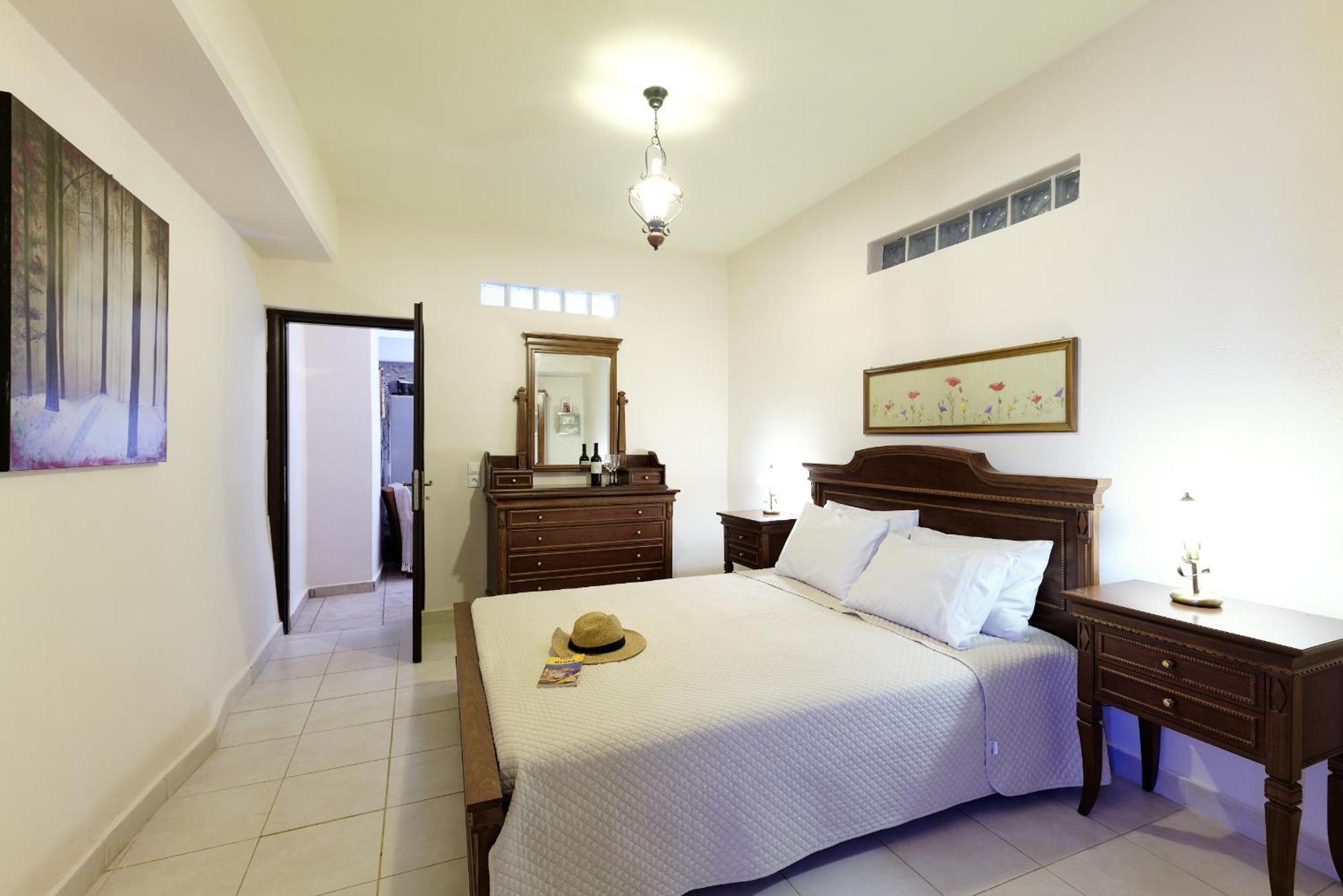 Mouri Villa Mourion  Buitenkant foto